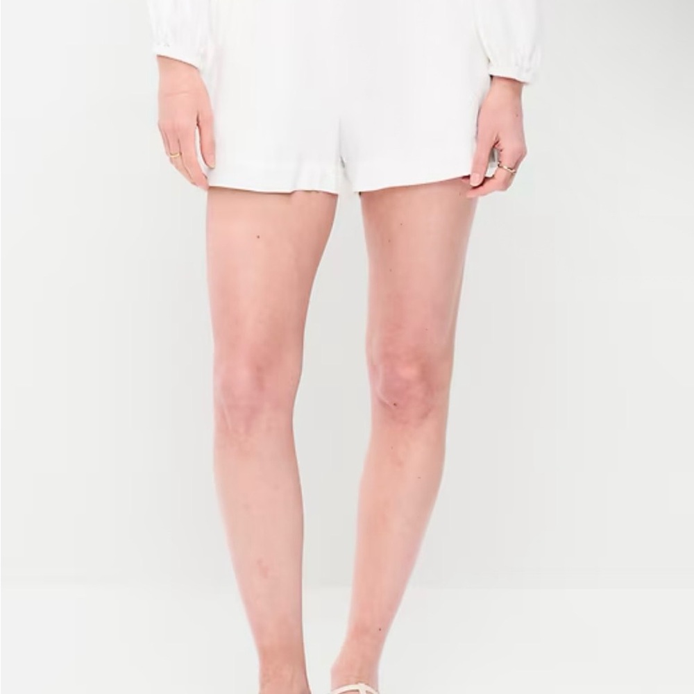 White Women's Linen Shorts - Classic Pull-On Style